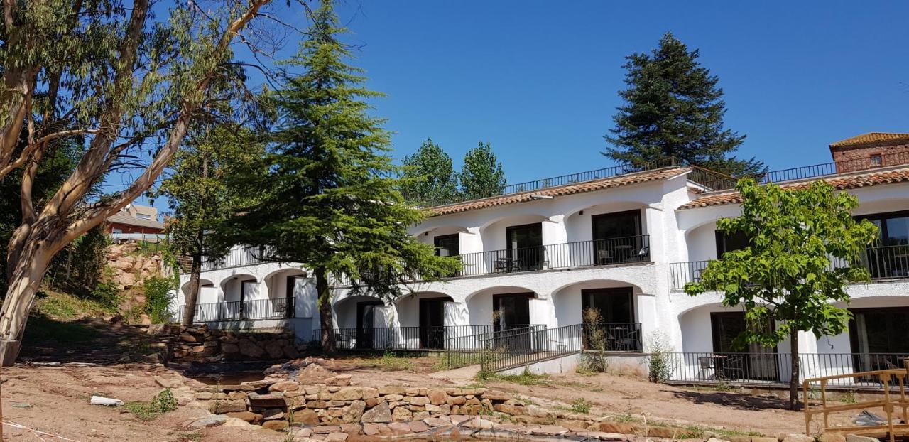 Hostal La Guineu فيلادراو المظهر الخارجي الصورة